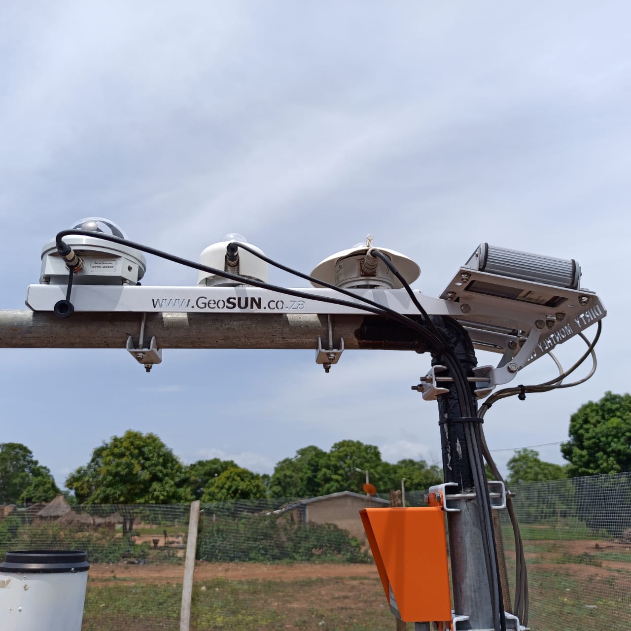 Mesure de la radiation solaire à Mahana et Morifingso